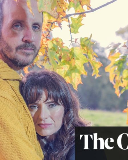 < H2 > Comment les difficultés de fertilité de sa famille ont inspiré le nouveau film du scénariste Jack Thorne < /H2 ><br />
<br />
Le célèbre scénariste Jack Thorne a révélé comment les difficultés de fertilité de sa famille ont influencé la création de son dernier film. Dans une interview exclusive, il a partagé l'histoire émouvante de sa lutte pour avoir un enfant avec sa femme Rachel. <br />
<br />
Voici les points clés de l'article : <br />
- Jack Thorne a utilisé son expérience personnelle pour écrire son nouveau film <br />
- Sa femme Rachel était prête à le quitter s'ils n'avaient pas réussi avec la FIV <br />
- Le film explore les thèmes de la famille, de la fertilité et de l'amour <br />
<br />
Ne manquez pas cette histoire poignante sur la créativité et l'inspiration ! - 40
