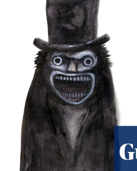 <br />
<br />
<h1>Le Babadook : comment ce petit film australien est devenu un succès de l'horreur et une icône queer improbable</h1><br />
<br />
<p>Il y a dix ans, un film australien peu connu appelé "Le Babadook" a pris d'assaut le monde de l'horreur et a acquis une base de fans dévouée. Mais ce qui est encore plus surprenant, c'est comment ce film est devenu un symbole queer inattendu. Retour sur le phénomène "Le Babadook".</p><br />
<br />
<h2>Points importants :</h2><br />
<ul><br />
<li>Le Babadook, film australien</li><br />
<li>Succès de l'horreur</li><br />
<li>Icône queer improbable</li><br />
</ul><br />
<br /> - 37