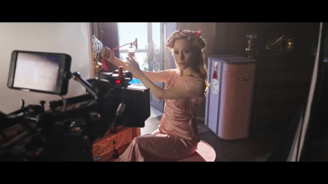 Ariana Grande de Wicked dénonce des critiques "dangereuses" sur son corps et son apparence - 4