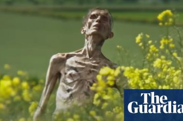 <br />
<br />
<h1>Le zombie émacié dans 28 Jours Plus Tard n'est pas Cillian Murphy, sources confirment | Cinéma</h1><br />
<br />
<p>Un détail surprenant a été révélé concernant le célèbre film d'horreur 28 Jours Plus Tard. Contrairement à ce que l'on pensait, l'acteur Cillian Murphy n'incarnait pas le zombie émacié qui apparaît dans une scène mémorable du film. Des sources fiables ont confirmé cette information surprenante, laissant les fans perplexes.</p><br />
<br />
<ul><br /> <li>Révélation surprenante concernant le film 28 Jours Plus Tard</li><br /> <li>L'acteur Cillian Murphy n'incarnait pas le zombie émacié</li><br /> <li>Les fans sont perplexes face à cette nouvelle information</li><br />
</ul><br />
<br /> - 4
