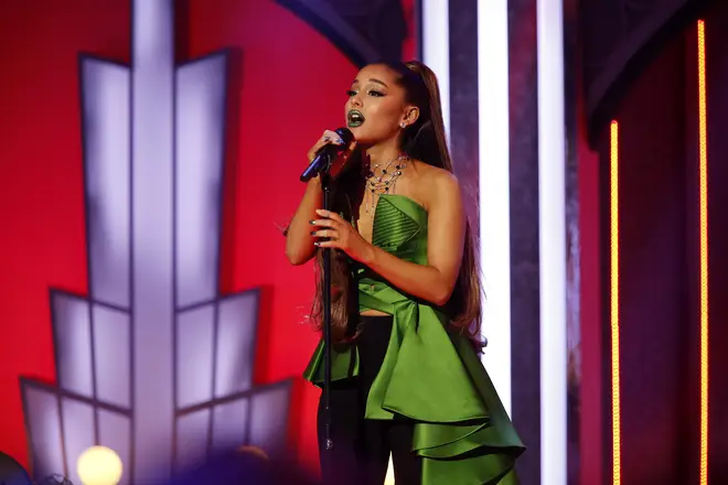 Toutes les actrices qui ont auditionné pour Elphaba dans le film Wicked 6 Ariana Grande interprète