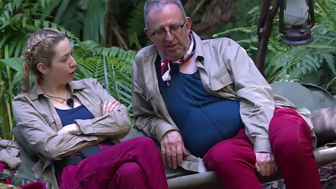 Richard Coles et GK Barry de I'm A Celeb séduisent les fans avec une amitié inhabituelle 6 Richard Coles a déclaré qu'il était un révérend gay