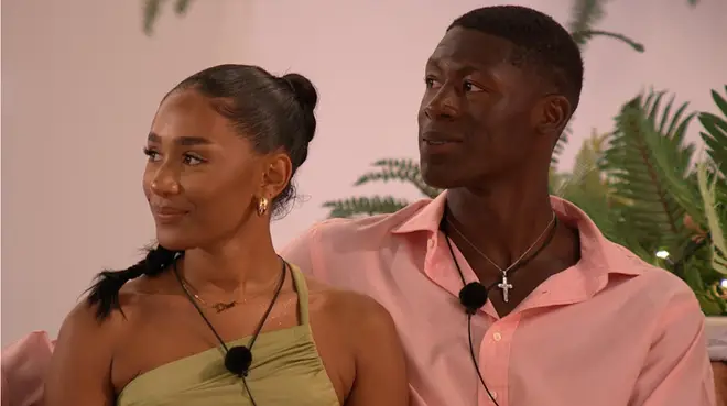 Jess de Love Island taquine un nouvel homme après la séparation d'Ayo et les fans pensent que c'est un autre insulaire 4 Love Island Jess et Ayo se sont séparés en octobre 2024