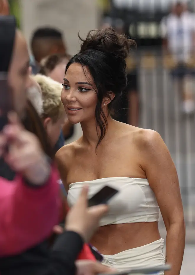 Pourquoi Tulisa était-elle de retour au Royaume-Uni et pas à la finale de I'm A Celeb ? 6 Tulisa a révélé qu'elle s'était sentie « dépassée » après avoir quitté I'm A Celeb