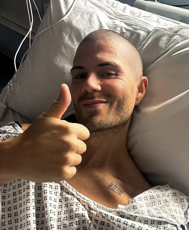 Max George de The Wanted dit que sa petite amie Maisie est à ses côtés malgré un choc de santé... 4 Max George partage une mise à jour choquante sur sa santé
