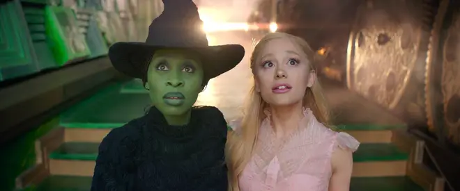 Amanda Seyfried s'exprime sur le fait qu'Ariana Grande soit choisie pour incarner Glinda dans Wicked à cause d'elle 6 Cynthia Erivo et Ariana Grande ont toutes deux reçu des nominations aux Golden Globes pour leurs performances dans Wicked