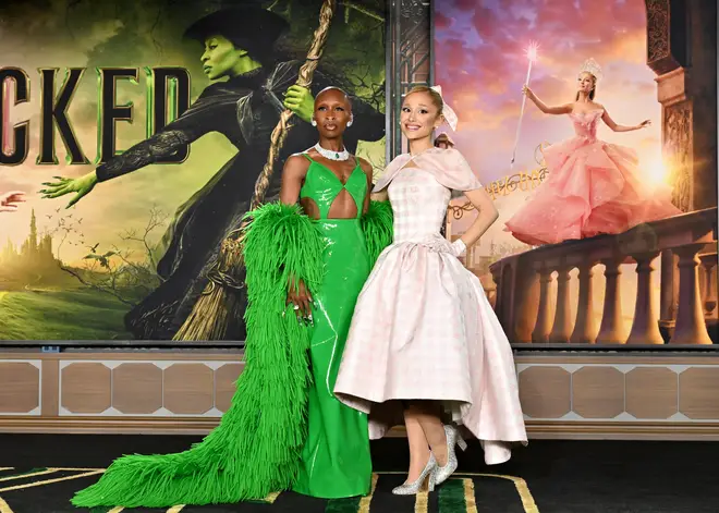 Cynthia Erivo de Wicked interpelle les gens pour lui demander pourquoi elle est chauve 6 Cynthia Erivo et Ariana Grande à la première de Wicked à Los Angeles