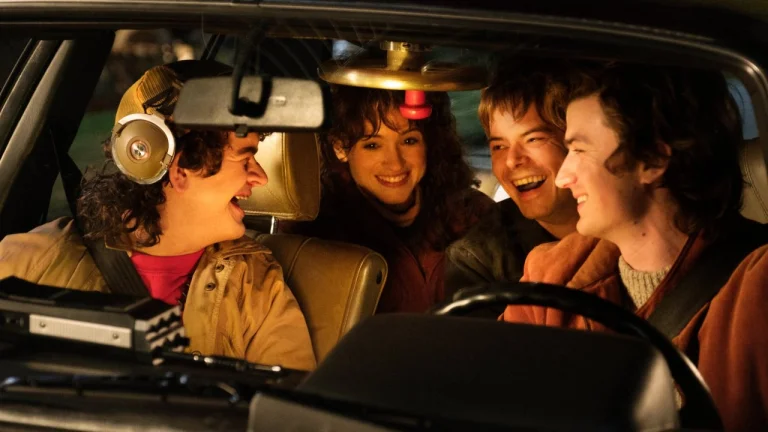 10 meilleurs originaux Netflix effrayants à se gaver pour Halloween 2024 3 'Stranger Things