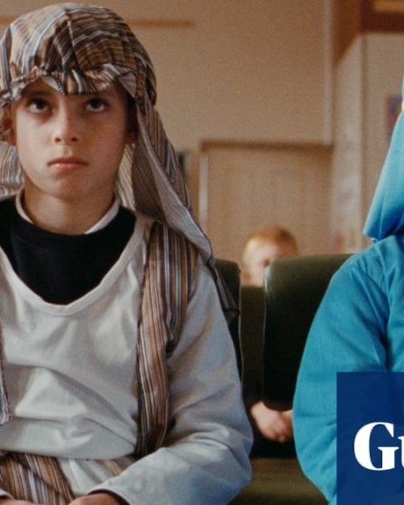 Critique de Noël dans une petite ville irlandaise | Film 20 Critique de Noël dans une petite ville irlandaise | Film - 19