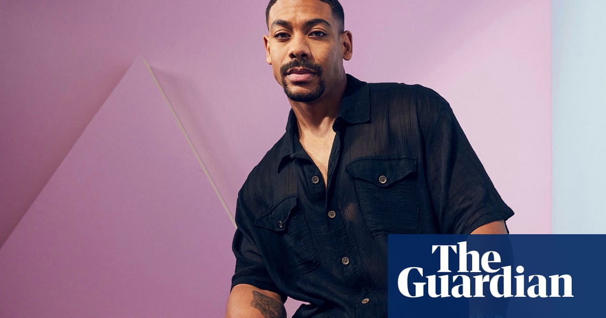 <p>Le tournage mouvementé de Rebel Ridge : Aaron Pierre raconte ses blessures sur le plateau | The Lion King<br />
<br />
---<br />
<br />
<strong>Points importants de l'article :</strong><br />
<br /></p>
<ul>
<li>Aaron Pierre évoque les difficultés rencontrées pendant le tournage de Rebel Ridge<br /></li>
<li>Le acteur révèle avoir eu des bleus et des coupures chaque jour sur le plateau<br /></li>
<li>Une interview exclusive sur les coulisses de ce film d'action<br /></li>
<li>Aaron Pierre est également connu pour son rôle dans The Lion King</li>
</ul> 2 <p>Le tournage mouvementé de Rebel Ridge : Aaron Pierre raconte ses blessures sur le plateau | The Lion King<br />
<br />
-<br />
<br />
<strong>Points importants de l'article :</strong><br />
<br /></p>
<ul>
<li>Aaron Pierre évoque les difficultés rencontrées pendant le tournage de Rebel Ridge<br /></li>
<li>Le acteur révèle avoir eu des bleus et des coupures chaque jour sur le plateau<br /></li>
<li>Une interview exclusive sur les coulisses de ce film d'action<br /></li>
<li>Aaron Pierre est également connu pour son rôle dans The Lion King</li>
</ul> - 1