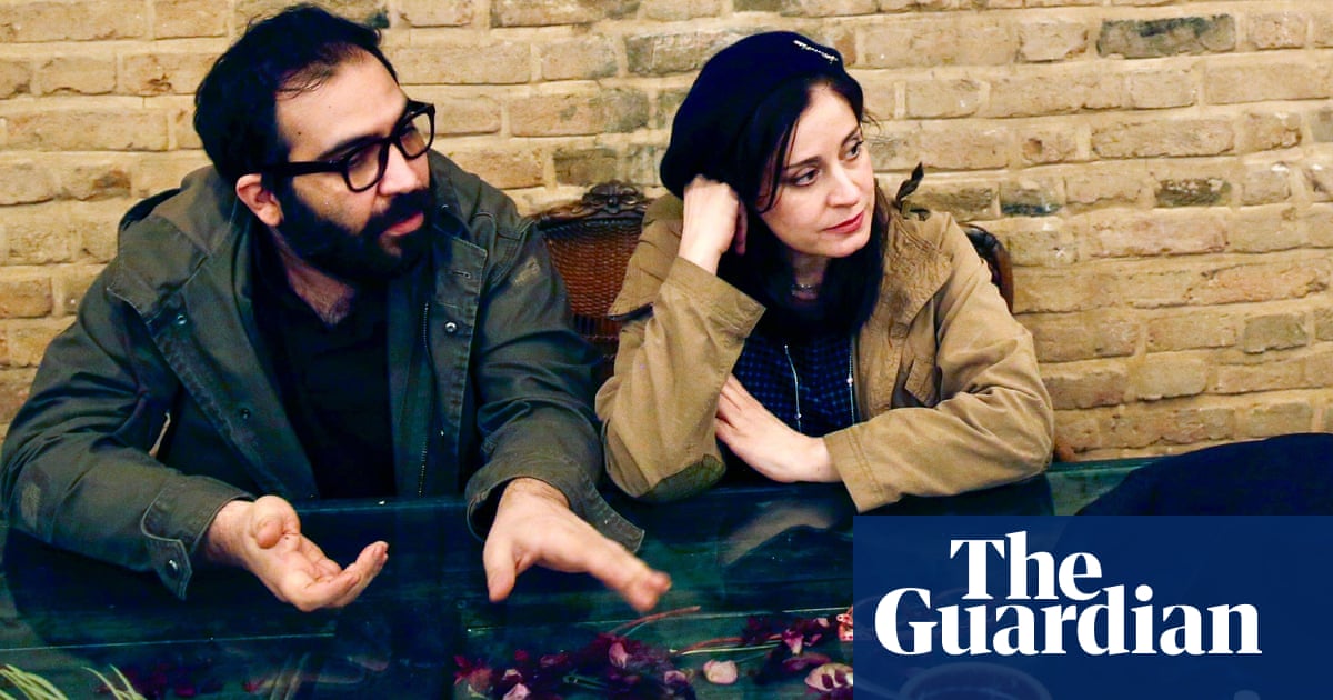<br />
<br />
<h1>Les réalisateurs de My Favourite Cake accusés de propagande, vulgarité et promotion de la prostitution</h1><br />
<br />
<p>Les réalisateurs du film My Favourite Cake ont récemment été critiqués pour leur approche controversée envers la propagande, la vulgarité et la promotion de la prostitution. Cette polémique a suscité de vives réactions dans le monde du cinéma et de la culture.</p><br />
<br />
<h2>Points importants de l'article:</h2><br />
<br />
<ul><br /> <li>Accusations de propagande, vulgarité et promotion de la prostitution</li><br /> <li>Réactions dans le monde du cinéma et de la culture</li><br /> <li>Controverses autour du film My Favourite Cake</li><br />
</ul><br />
<br /> - 1