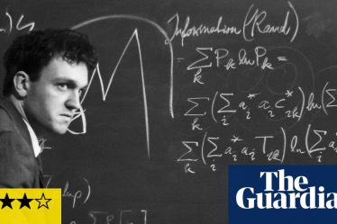 Critique du film "La Théorie Universelle" : un mélange stylé de science-fiction et de noir allemand glacial - 6