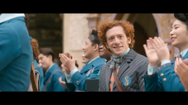 Pourquoi les Munchkins sont-ils différents dans Wicked ? Comment Ethan Slater a inspiré leur nouveau look - 4