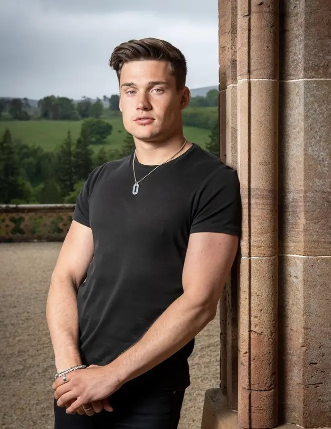 Qui a remporté la série 1 de The Traitors UK et où sont-ils maintenant ? 6 La série des Traîtres une étoile Aaron