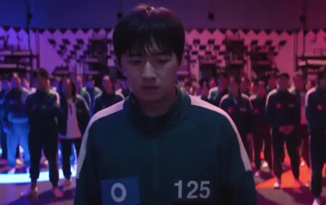 Le joueur 125 est-il un VIP dans Squid Game saison 2 ? La théorie expliquée 6 Lee David (également connu sous le nom de Lee Da-wit) joue Min-su dans Squid Game saison 2