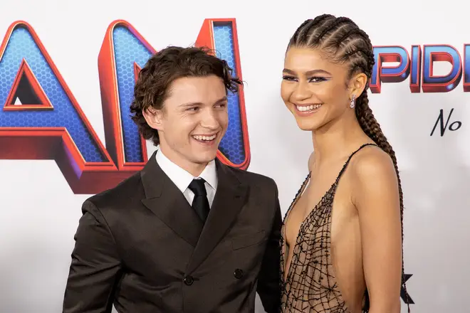 Tom Holland explique pourquoi il ne foule jamais les tapis rouges avec Zendaya 4 Tom Holland et Zendaya assistent à la première à Los Angeles de