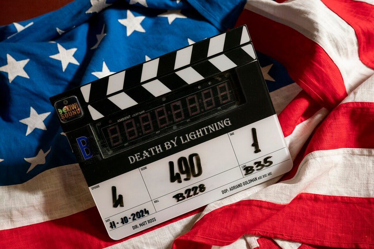 Mort par la foudre Clapper Mort par la foudre Clapper