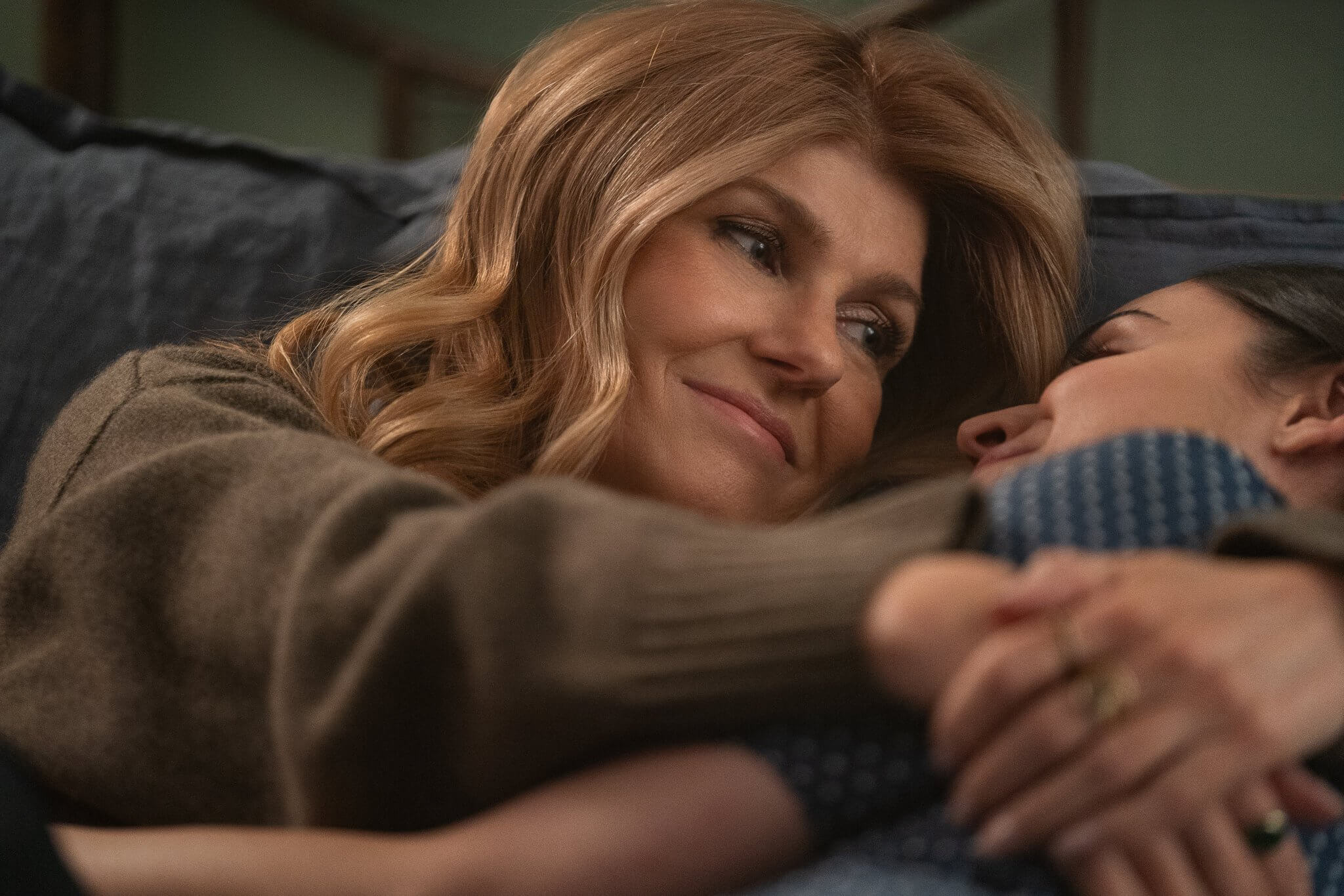 Devriez-vous regarder le cinquième film de Netflix de Sofia Carson? 9 Connie Britton dans la liste de vie