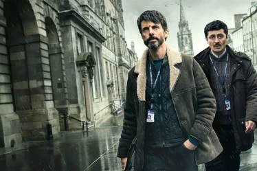 'Dept. Q 'Netflix Series Review, Fin expliquée, et établit-il une saison 2? - 6