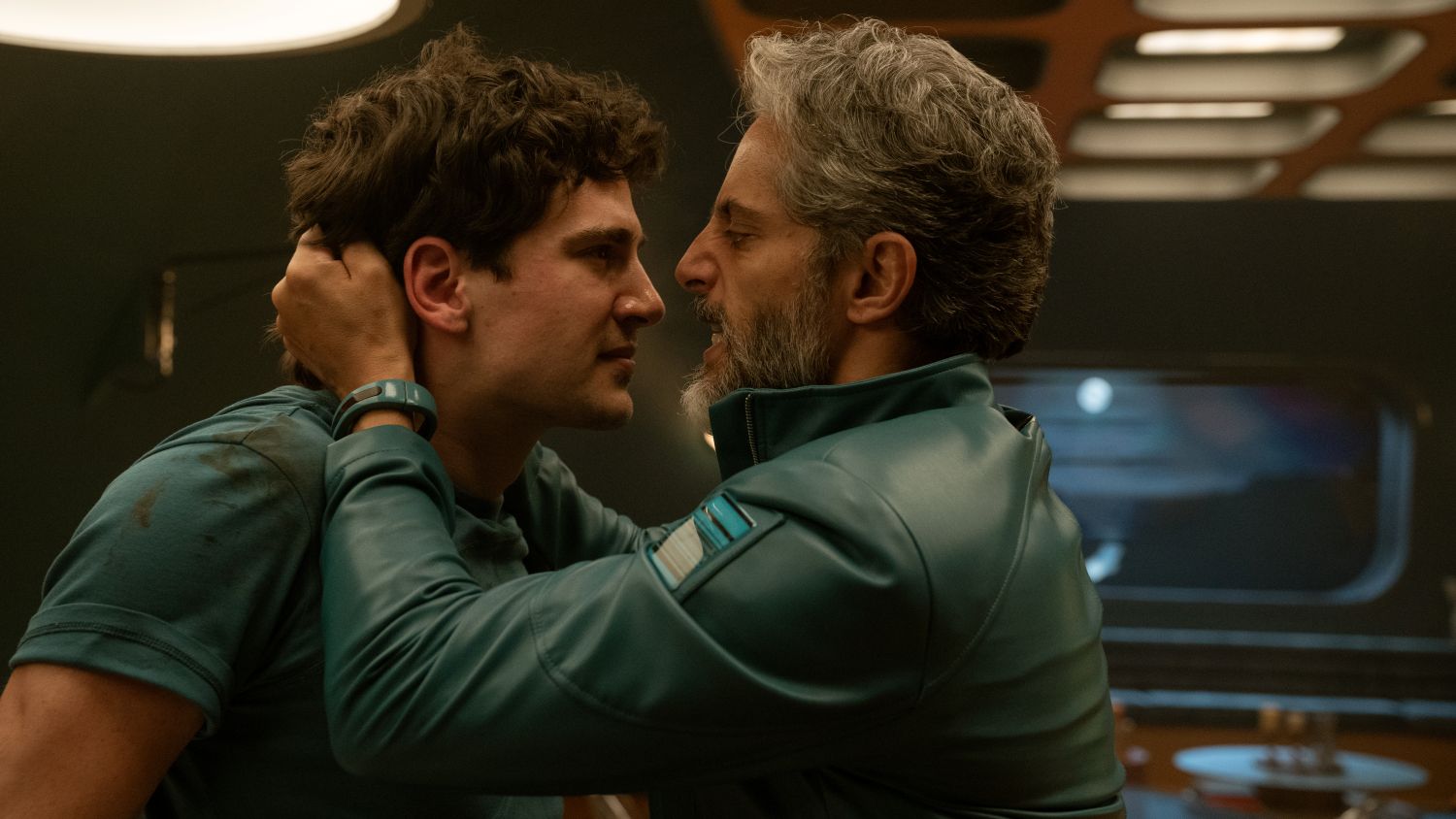 Devriez-vous regarder la nouvelle série Netflix de Money Heist Creators? 5 Bunker Redim