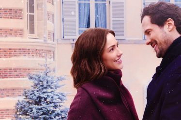 Minka Kelly dirige une solide comédie romantique de Noël sur Netflix - 6