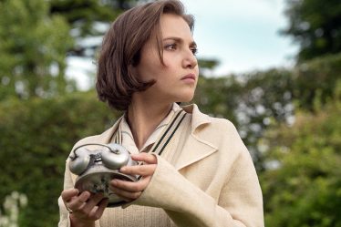 Les sept cadrans d'Agatha Christie sont un mystère Netflix court et élégant qui mérite d'être résolu - 8