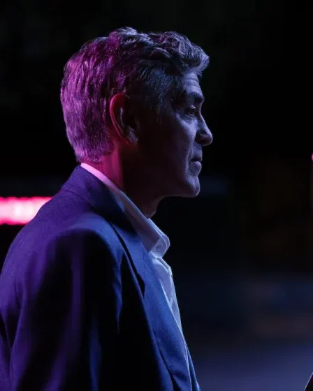 Devriez-vous regarder « Jay Kelly » sur Netflix ? Critique du quatrième film Netflix de Noah Baumbach 138 Devriez-vous regarder « Jay Kelly » sur Netflix ? Critique du quatrième film Netflix de Noah Baumbach - 137