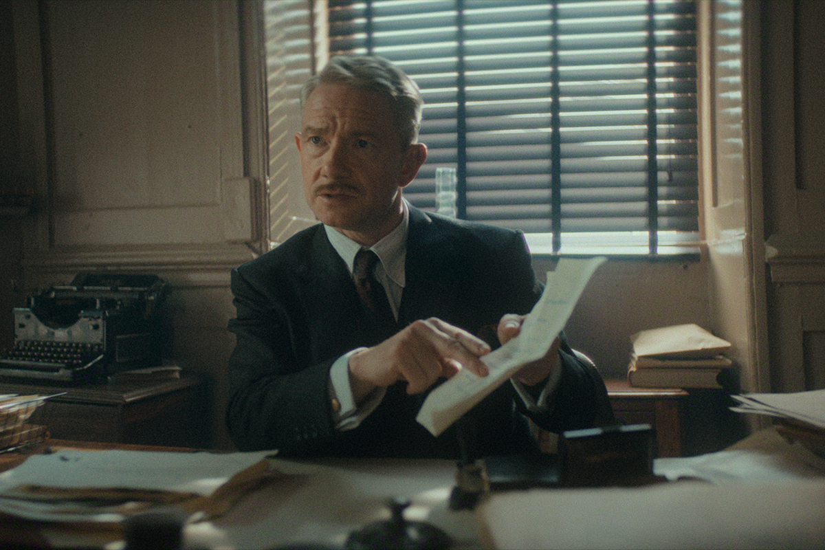 Les sept cadrans d'Agatha Christie sont un mystère Netflix court et élégant qui mérite d'être résolu 5 Premier aperçu de Sevendials Image 1
